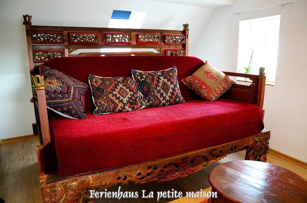 Lehmgefuehl, Design Vier, La Petite Maison Трір Екстер'єр фото